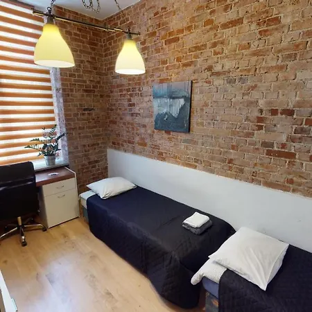 Studio Lofty Komuny Paryskiej 62 *